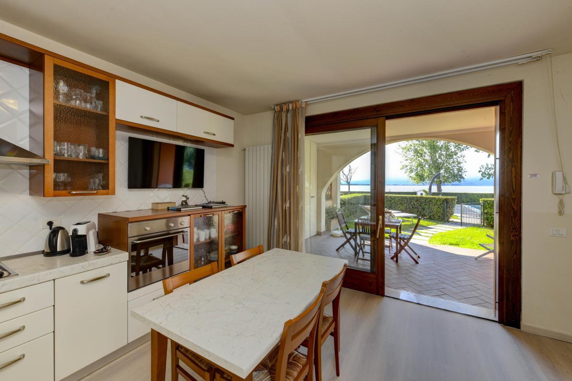 My Sirmione Beach Apartment Superior Exterior foto